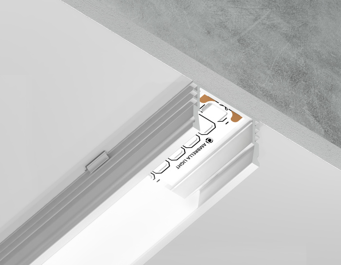 Алюминиевый профиль накладной 15.7*12 для светодиодной ленты до 12мм Ambrella light GP1750WH