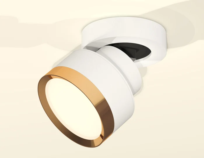 Комплект накладного поворотного светильника Ambrella light XM8101004