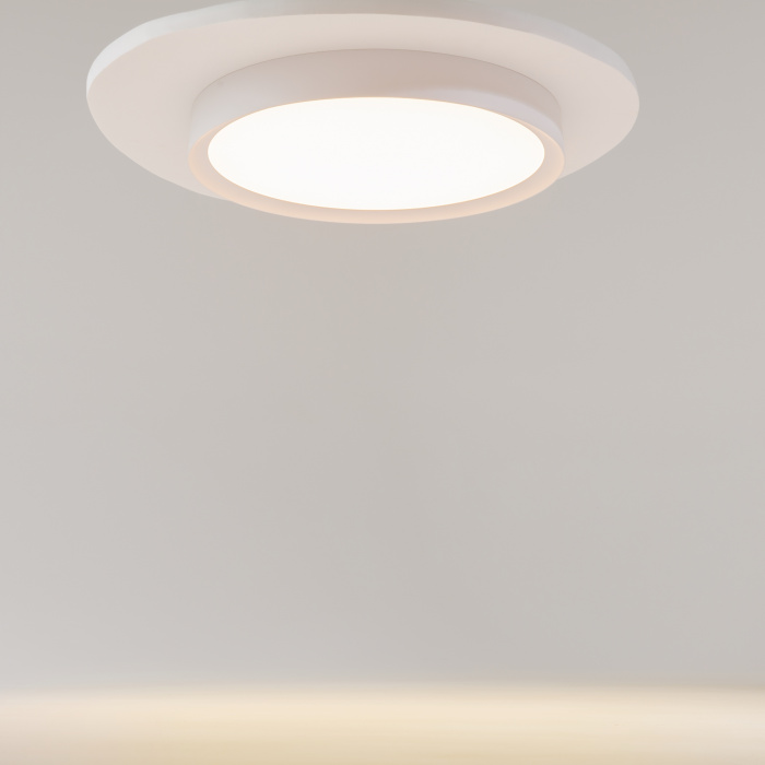 Накладной светильник Maytoni Incognito MOD426CL-L32WK