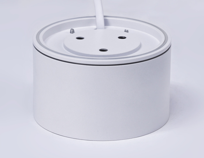 Светильник накладной IP44 с высокой степенью пылевлагозащиты Ambrella light TN6522