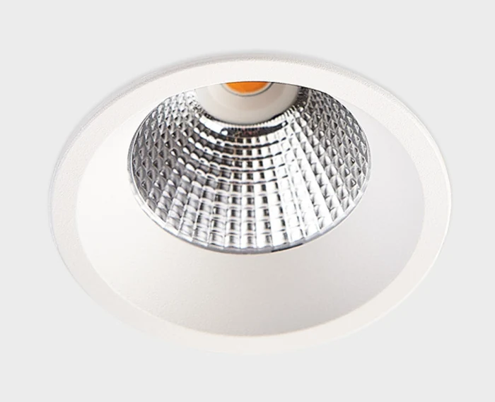 Светильник встраиваемый влагозащищенный ITALLINE IT08-8036 white 4000K-4190-4192