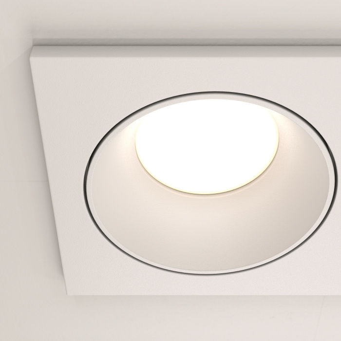 Встраиваемый светильник Maytoni Zoom DL033-2-02W