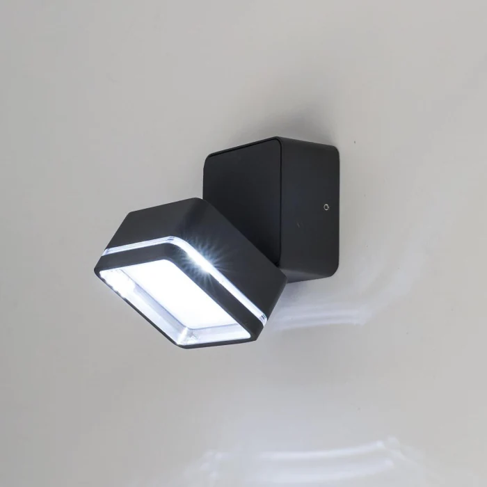 Уличный настенный светильник Citilux Garda CLU0008K