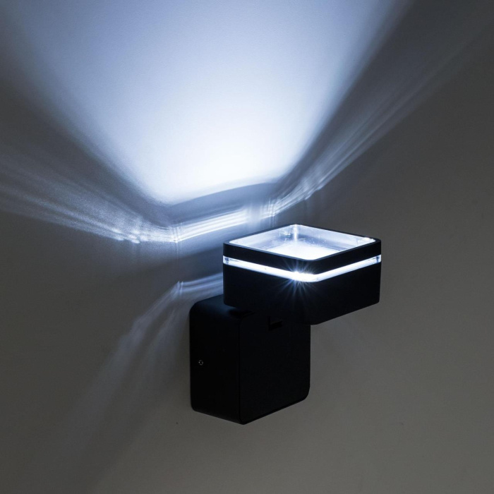 Уличный настенный светильник Citilux Garda CLU0008K