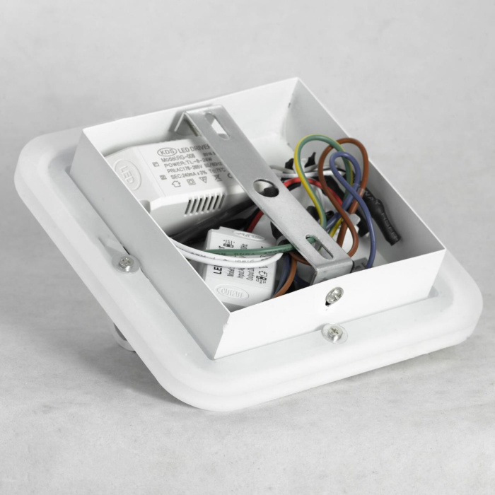 Настенный светодиодный светильник Lussole Cozy LSP-8237