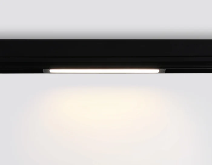 Управляемый светодиодный светильник для шинопровода Magnetic 220V диммируемый 3000-6400K Ambrella light GL1262