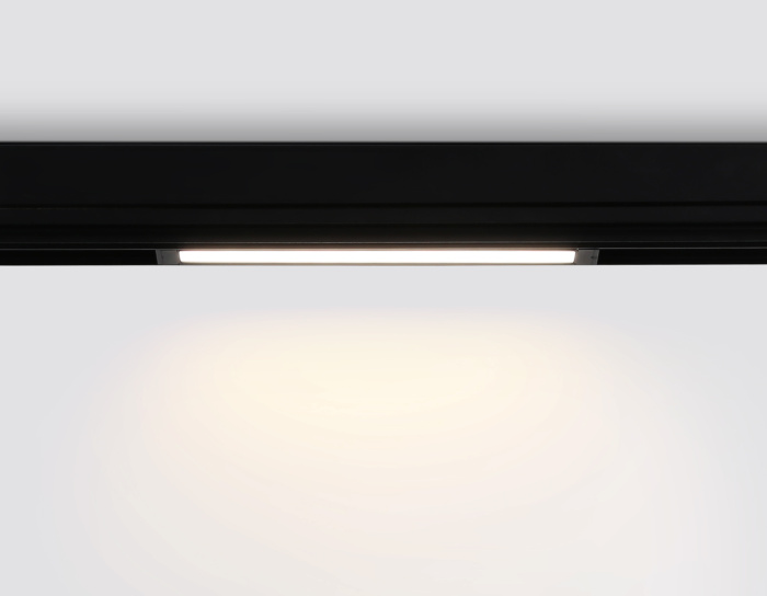 Управляемый светодиодный светильник для шинопровода Magnetic 220V диммируемый 3000-6400K Ambrella light GL1262