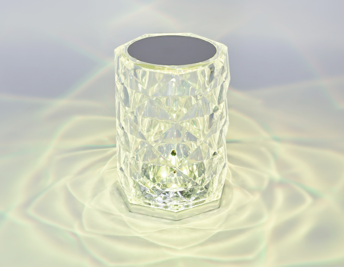 Настольная светодиодная лампа с сенсорным выключателем и пультом Ambrella light DE8013