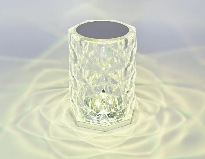 Настольная светодиодная лампа с сенсорным выключателем и пультом Ambrella light DE8013