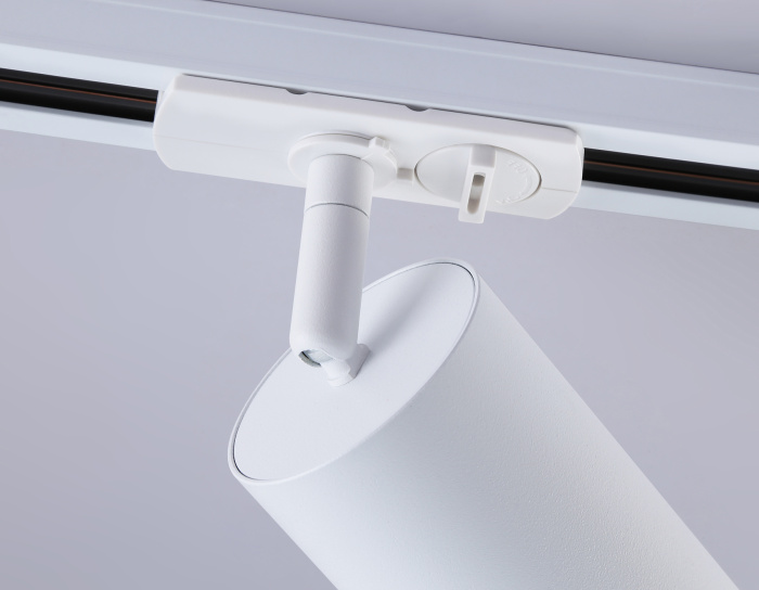 Трековый однофазный светильник со сменной лампой Ambrella light GL5161
