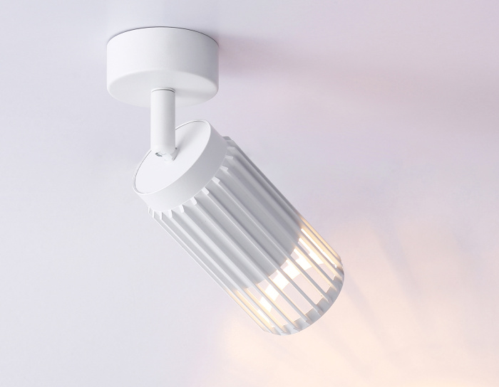 Накладной поворотный спот со сменной лампой GU10 Ambrella light TN51677