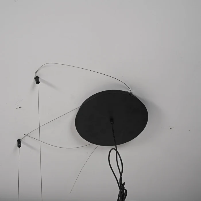 Реечный подвесной светильник PALMA Wall lamp 3 шара + 1 вазон горизонтальная ImperiumLoft