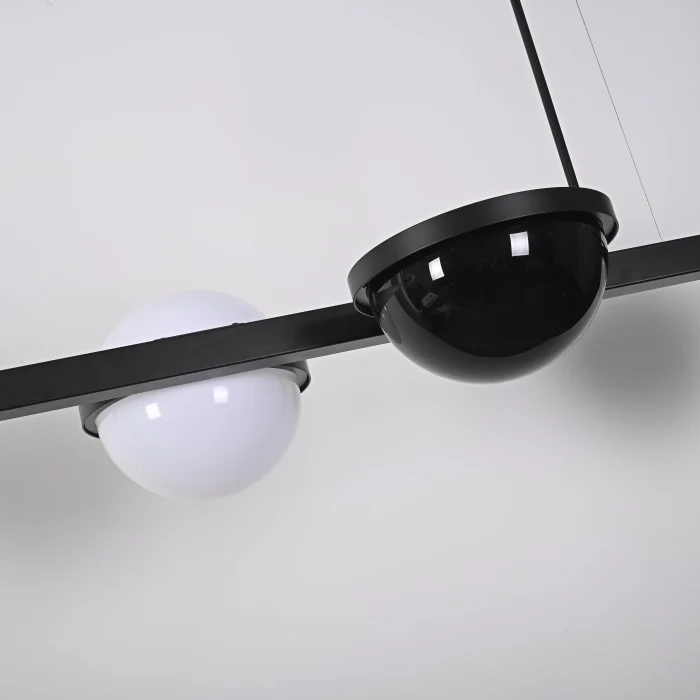 Реечный подвесной светильник PALMA Wall lamp 3 шара + 1 вазон горизонтальная ImperiumLoft