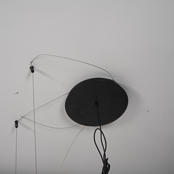 Реечный подвесной светильник PALMA Wall lamp 3 шара + 1 вазон горизонтальная ImperiumLoft