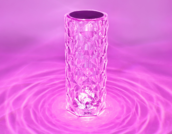 Настольная светодиодная лампа с сенсорным выключателем и пультом Ambrella light DE8021