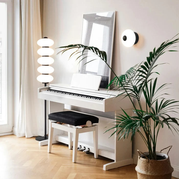 Торшер Freya Aqua FR5553FL-L20B