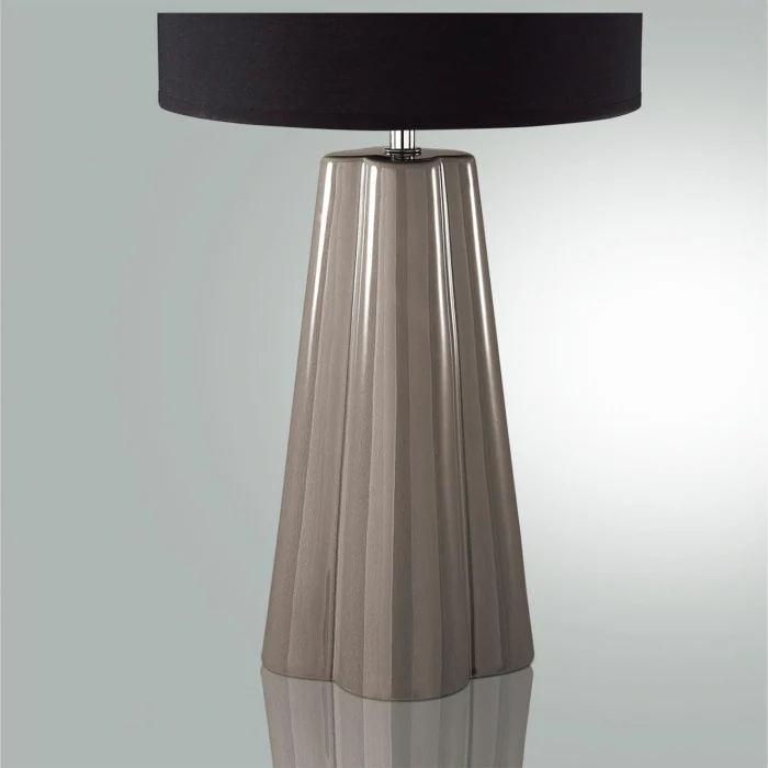 Настольная лампа Lumion Hinami 8125/1T