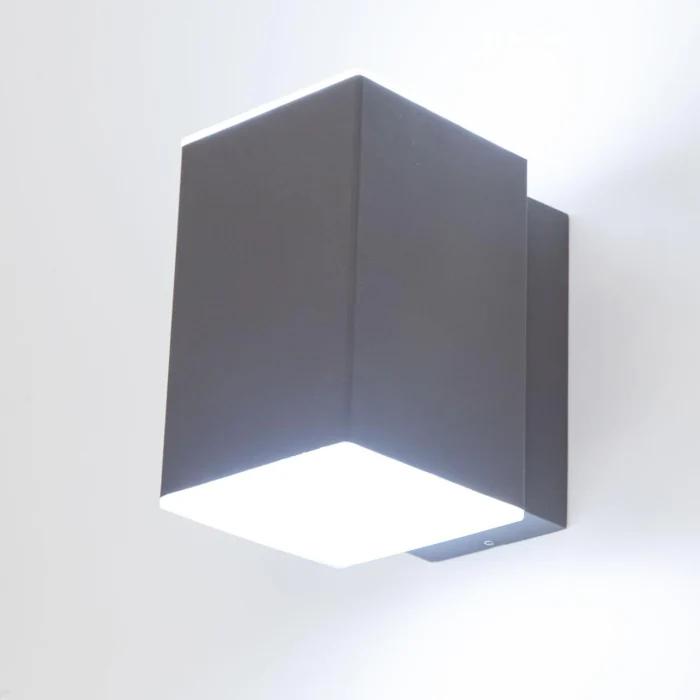 Уличный настенный светильник Citilux Garda CLU0002