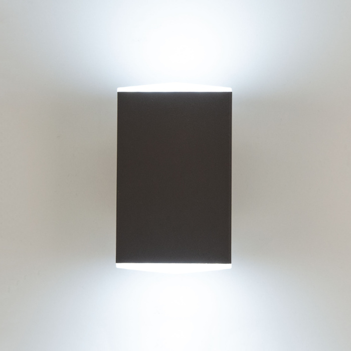 Уличный настенный светильник Citilux CLU0002