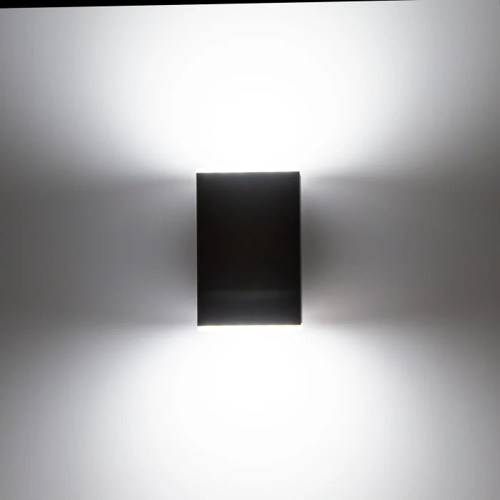 Уличный настенный светильник Citilux CLU0002