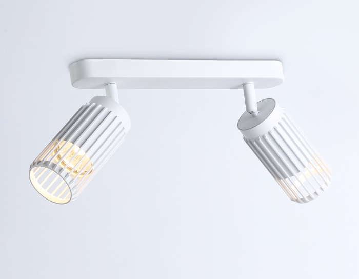 Настенно-потолочный поворотный спот со сменной лампой GU10 Ambrella light TN51682