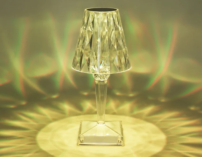 Настольная светодиодная лампа с сенсорным выключателем и пультом Ambrella light DE8057