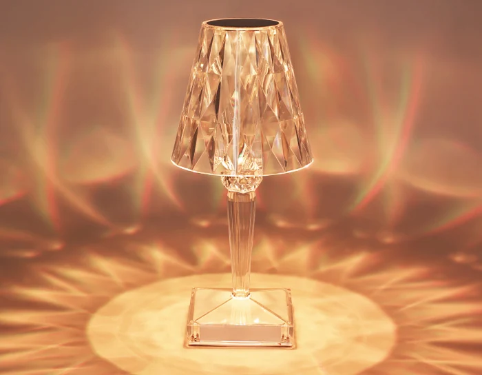 Настольная светодиодная лампа с сенсорным выключателем и пультом Ambrella light DE8057