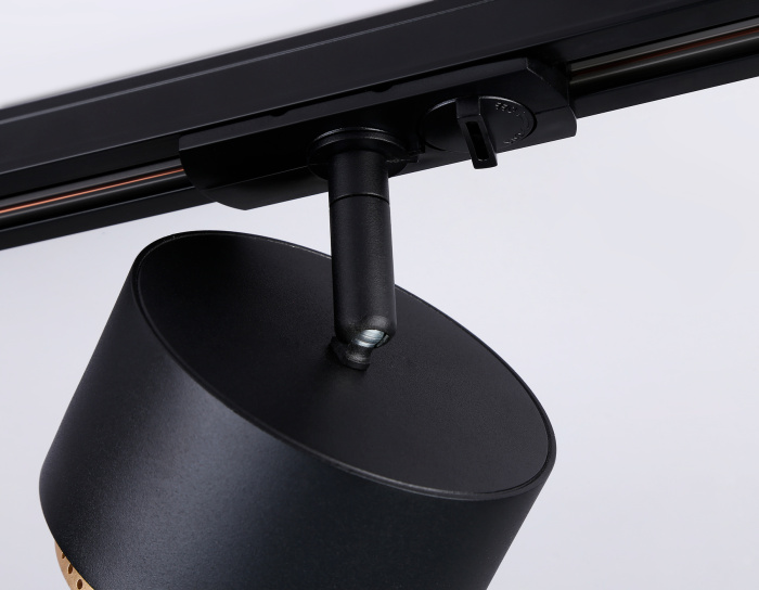 Трековый однофазный светильник со сменной лампой Ambrella light GL5381