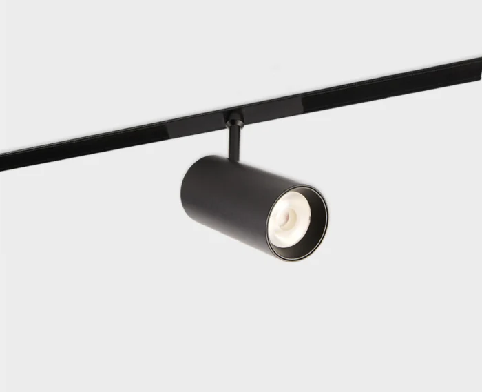 Светильник на шине Italline IT09-9018 black 3000K