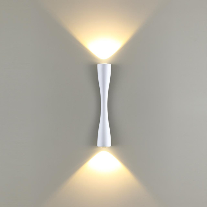 Настенный светильник Odeon Light Anika 4290/10WL