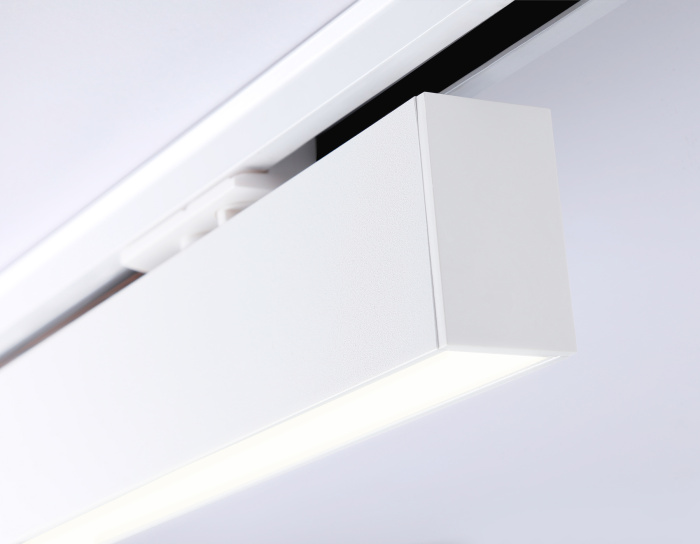 Трековый однофазный светодиодный светильник Ambrella light GL6761