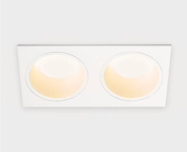 Светильник встраиваемый с рамкой ITALLINE IT08-8013 white 3000K 2 шт + IT08-8015 white