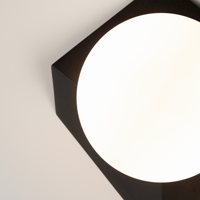 Настенный светильник Maytoni Cubeo MOD445WL-01B