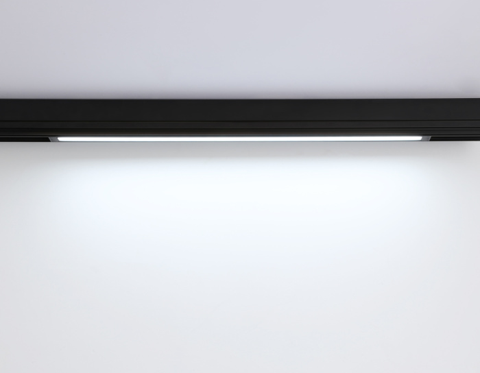 Управляемый светодиодный светильник для шинопровода Magnetic 220V диммируемый 3000-6400K Ambrella light GL1292