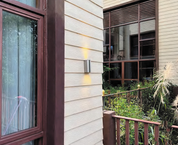 Уличный настенный светильник Italline IT3722