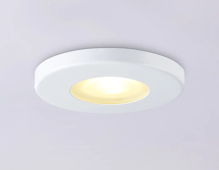 Светильник встраиваемый IP44 с высокой степенью пылевлагозащиты Ambrella light TN1180