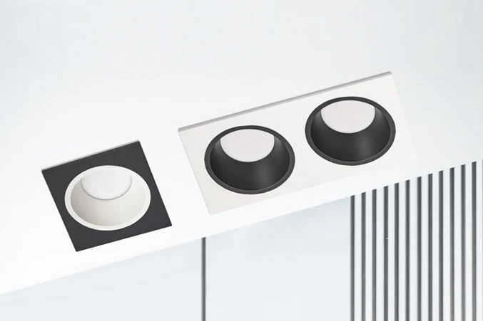 Светильник встраиваемый с рамкой ITALLINE IT08-8013 white 4000K + IT08-8014 white