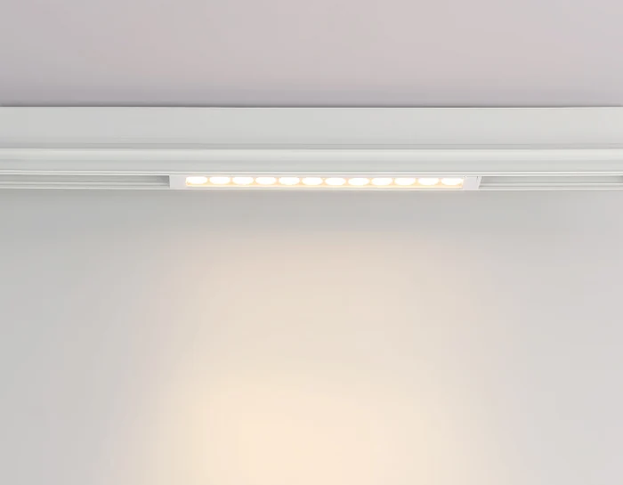 Управляемый светодиодный светильник для шинопровода Magnetic 220V диммируемый 3000-6400K Ambrella light GL1301