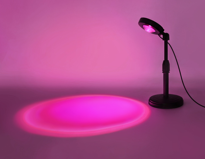 Атмосферная светодиодная настольная лампа с пультом Ambrella light DE8385