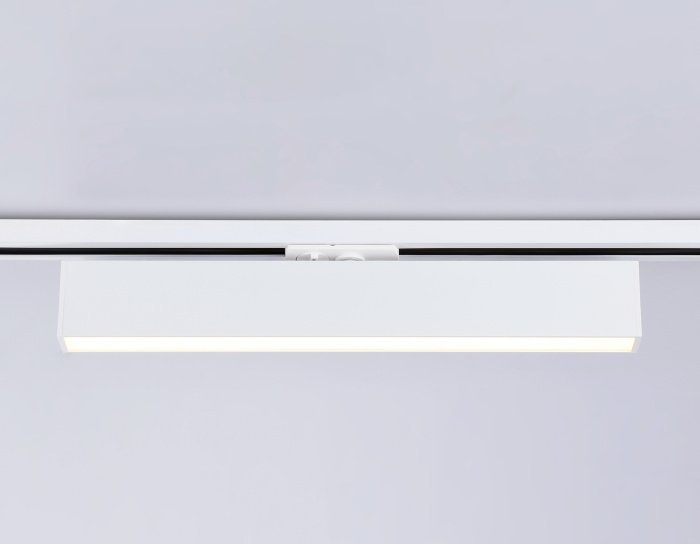 Трековый однофазный светодиодный светильник Ambrella light GL6769