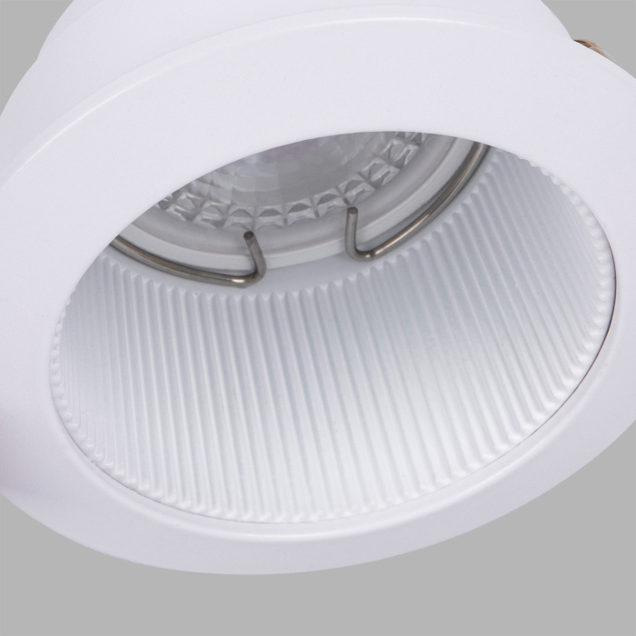 Встраиваемый светильник Favourite 4544-1C