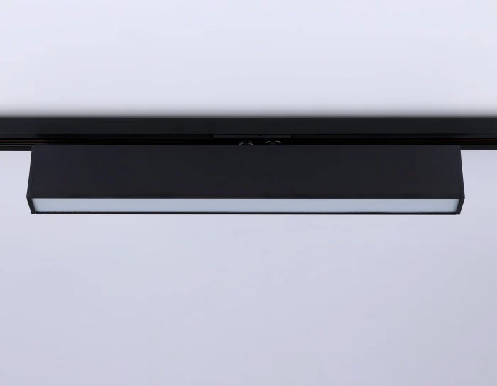 Трековый однофазный светодиодный светильник Ambrella light GL6775