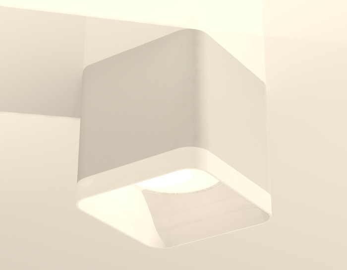 Комплект накладного светильника с акрилом Ambrella light XS7805040