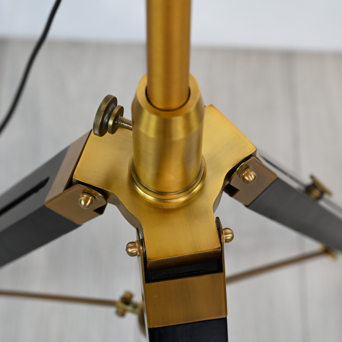 Торшер TRIPOD ImperiumLoft