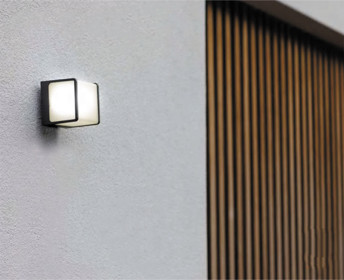 Уличный настенный светильник Italline IT3007B