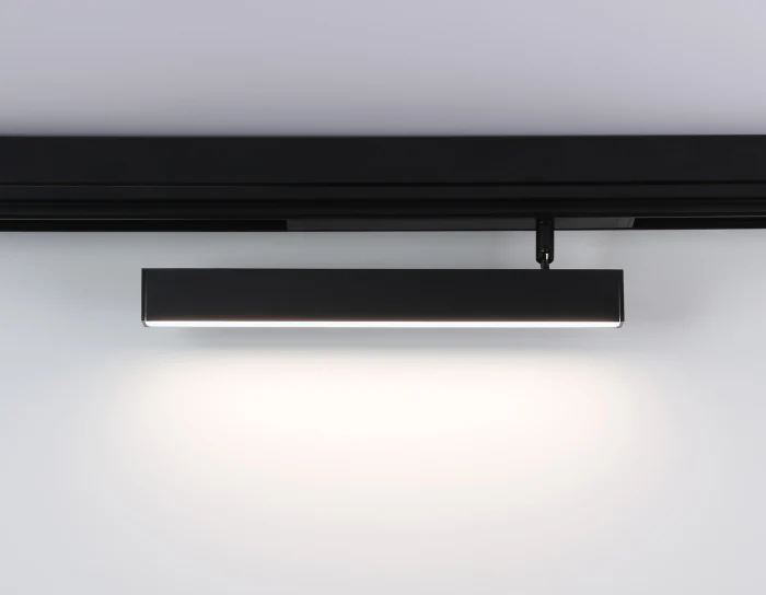 Управляемый светодиодный светильник для шинопровода Magnetic 220V диммируемый 3000-6400K Ambrella light GL1332