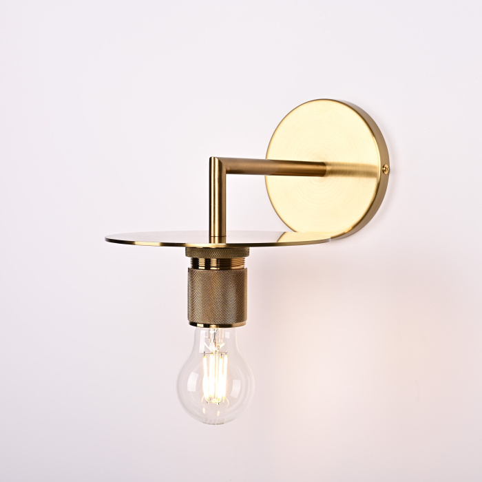 Бра RH Utilitaire Knurled Disk Shade Sconce Brass ImperiumLoft