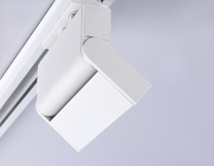 Трековый однофазный светодиодный светильник Ambrella light GL6801