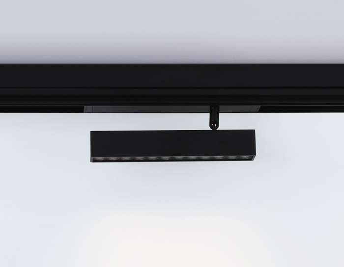 Управляемый светодиодный светильник для шинопровода Magnetic 220V диммируемый 3000-6400K Ambrella light GL1342