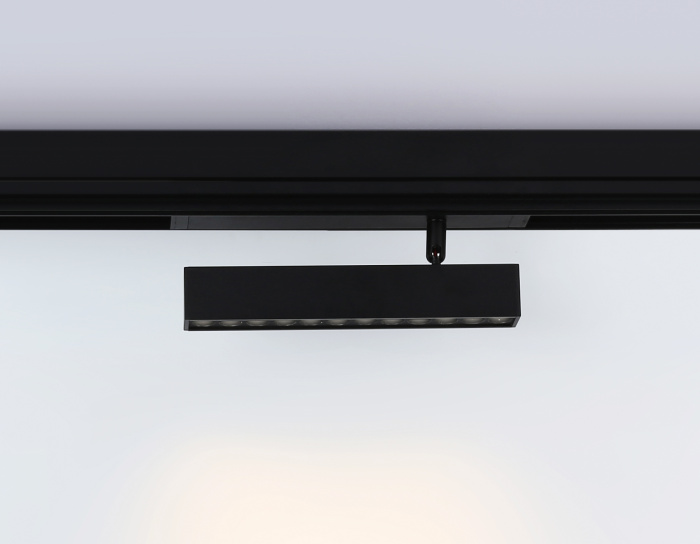 Управляемый светодиодный светильник для шинопровода Magnetic 220V диммируемый 3000-6400K Ambrella light GL1342